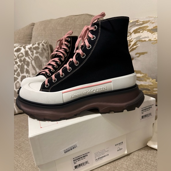 Authentic Alexander McQueen Brand New Tread Slick High Top Sneakers - Picture 9 of 14